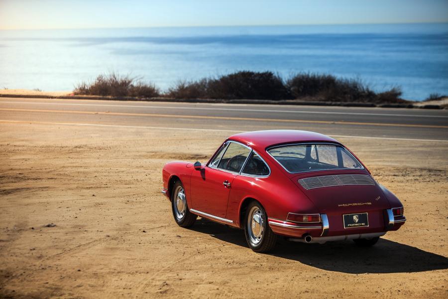  Porsche 911 2.0 Coupe 1965 года  (NA) (фото 31 из 33)